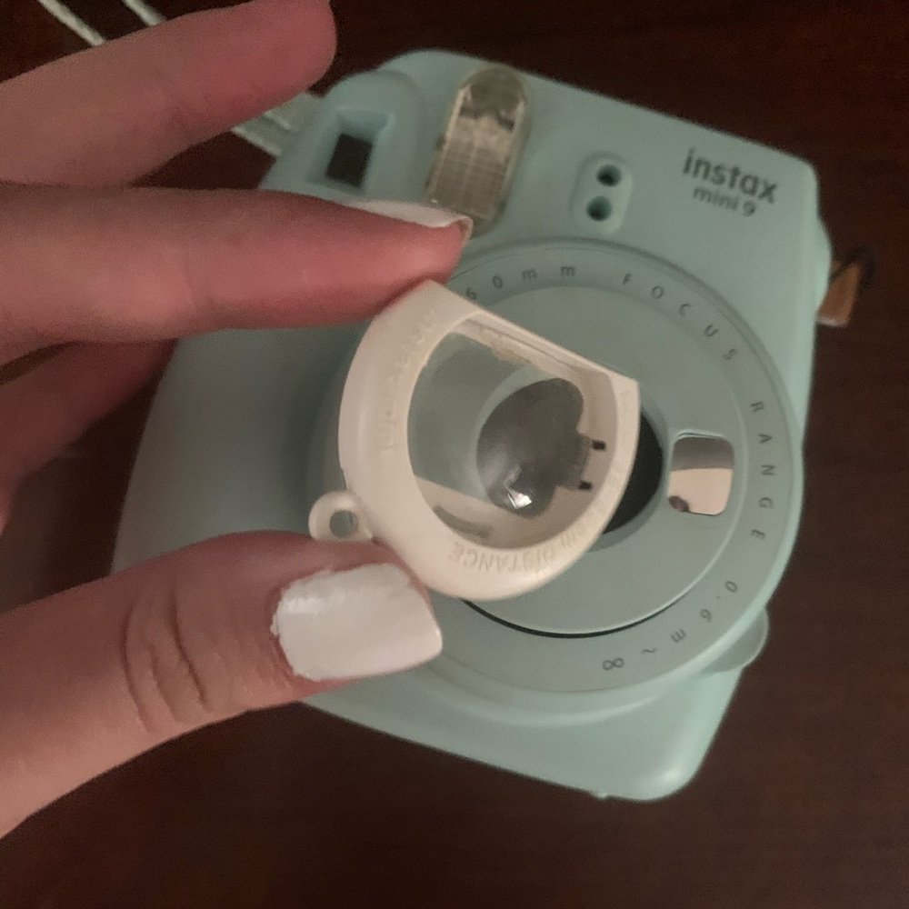 Polaroid camera - Picture 5 of 7